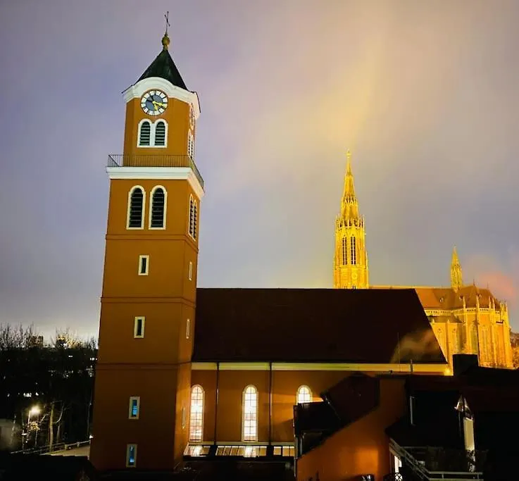 Ruheoase Im Herzen Von Muenchen Munich